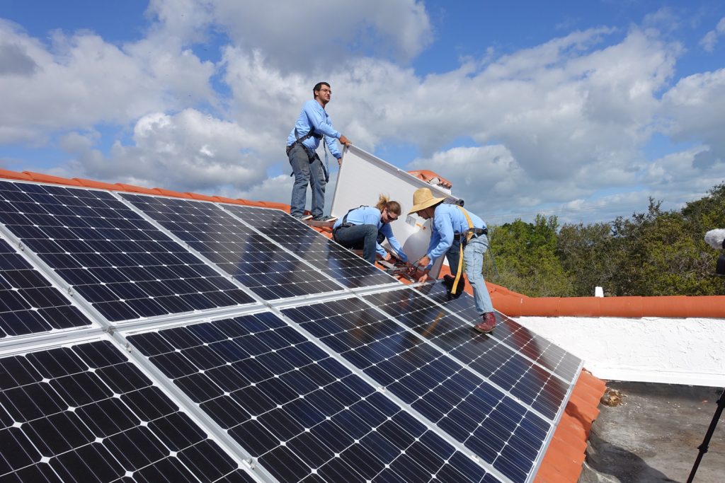 Instalacion paneles solares vivienda